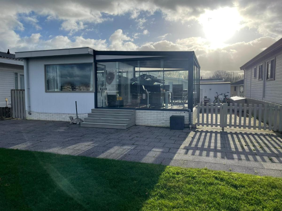 Luxe Chalet Direct Aan Het Water Met Strand Lith Dış mekan fotoğraf