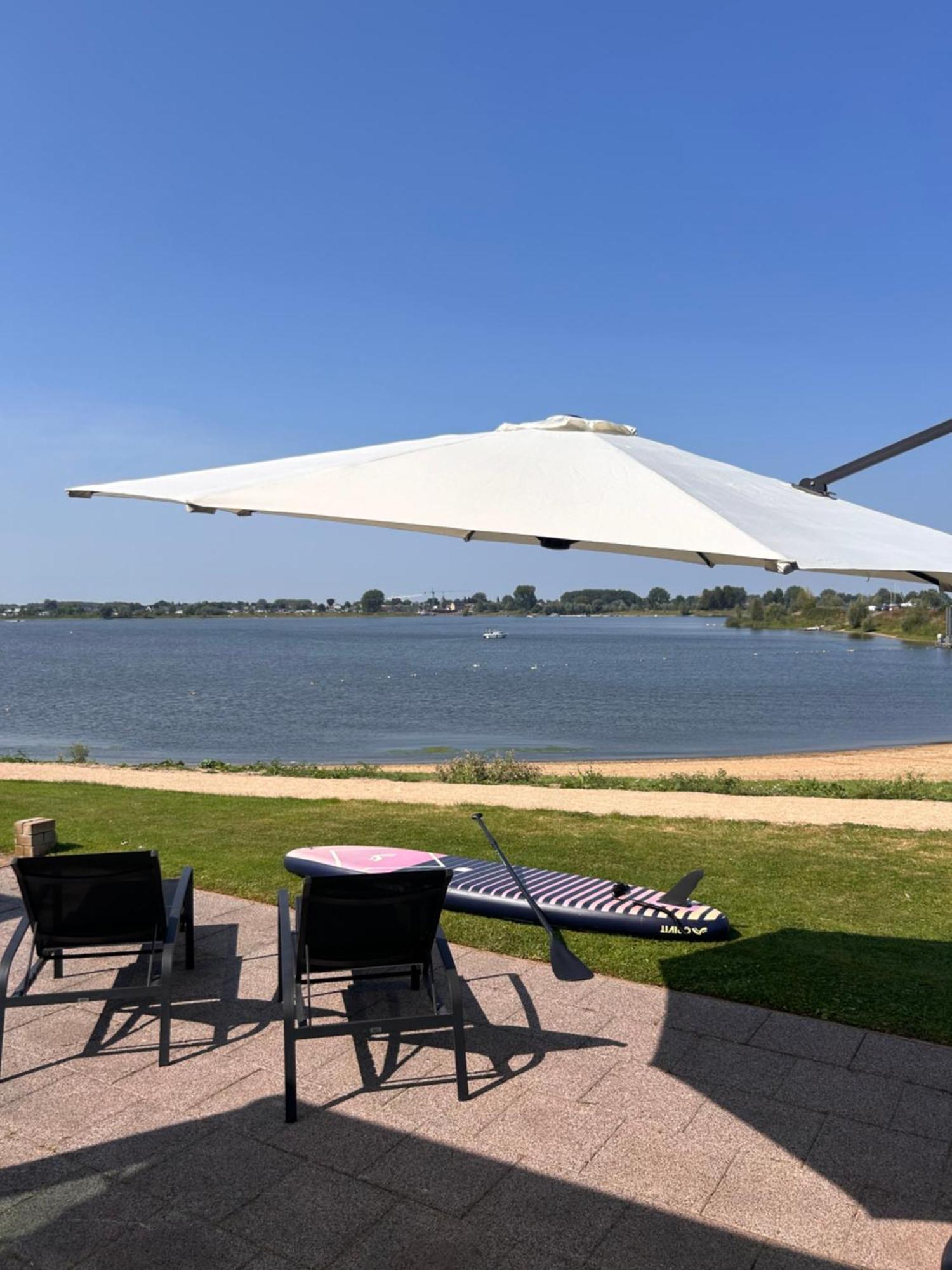Luxe Chalet Direct Aan Het Water Met Strand Lith Dış mekan fotoğraf